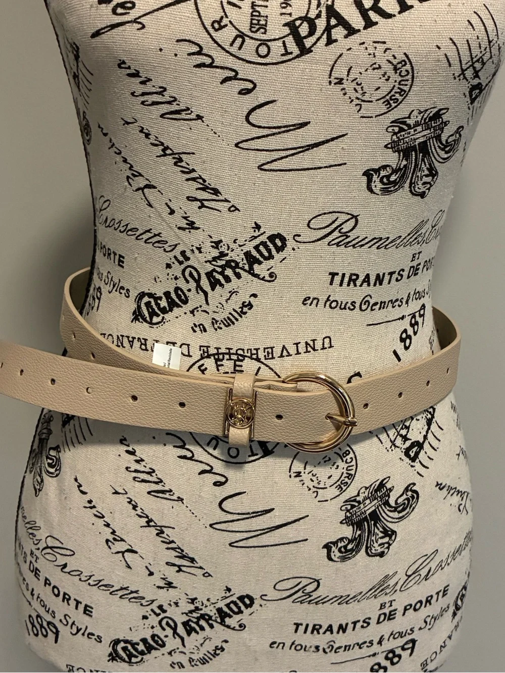 NWOT Beige faux-leather fashion belt with round gold-tone buckle, 41 inches long